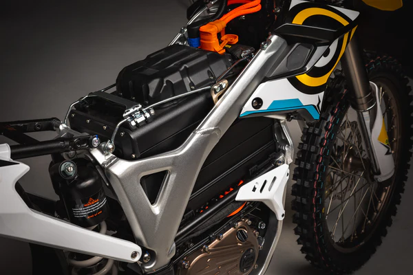 SurRon Storm Bee MX – High-Performance Electric Dirt Bike - Image 7